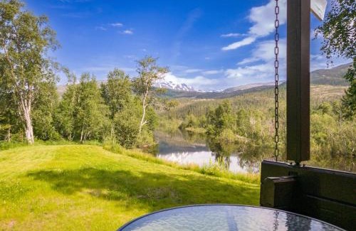 Helgeland House | Fullt utstyrt koselig hytte i vakre, private omgivelser