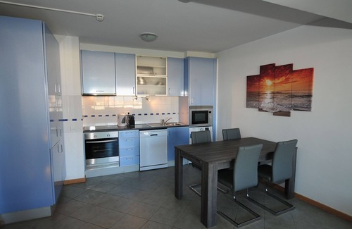 Praia da Rocha Apartment | Fully Air Conditioned Luxury 9th Floor Apartment with Balcony & Ocean Views