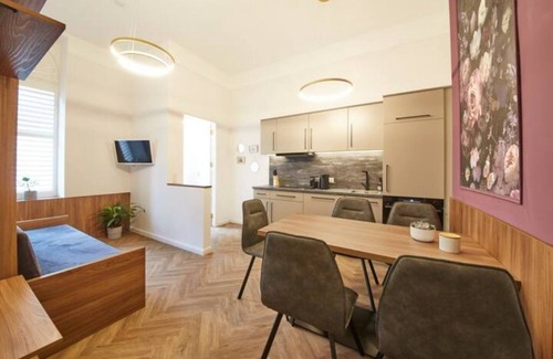 Thurygrund House | Fully equipped design apartment close to Subway