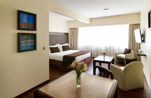 El Centro Hotel | Fully-equipped Junior Suite Ideal for Couples Buenos Aires