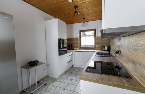 Worms House | Fully equipped vacation home with large garden and free parking spaces