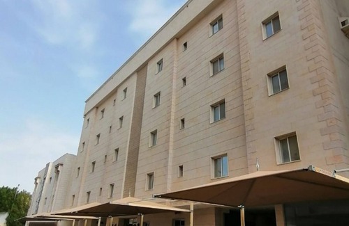Jeddah House | Fully Furnished Apt FOR RENT 2BHK Tahliya /unit 1