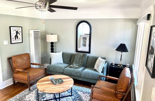 Downtown North Cottage | Fully Furnished Cottage, Walking Distance To Down Town Palo Alto