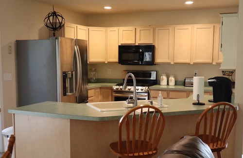 Rolla House | Fully Furnished home in Rolla with country charm