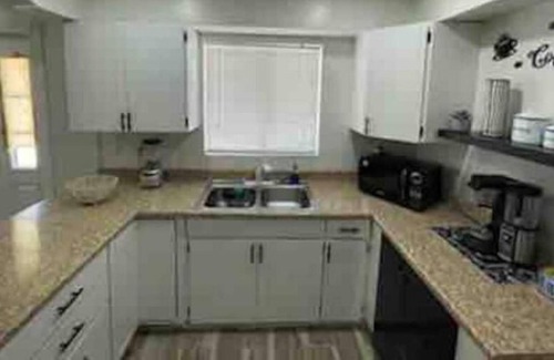 North Las Vegas House | Fully Remodeled home- 5 min from Las Vegas Fremont St