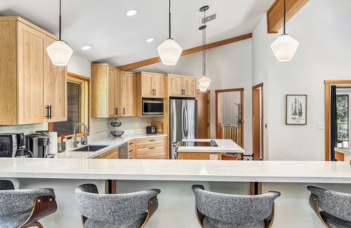 Graeagle House | Fully renovated, bright, elegant mountain home