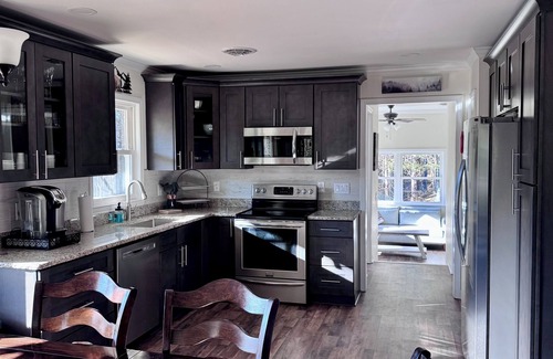 Piper Gap Cabin | Fully Renovated Cabin in the Blue Ridge Mountains with Stunning Views