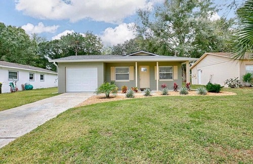 Clermont House | Fully Renovated Home in Downtown Clermont