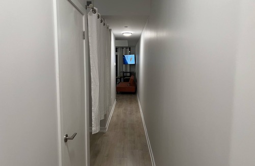 The Queensway Apartment | Fulton 2 bedroom suit