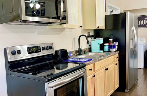 Bardstown Apartment | Fun 2 BdRm Apt in the Bourbon Capital with Pool Table, PAC-Man & More!
