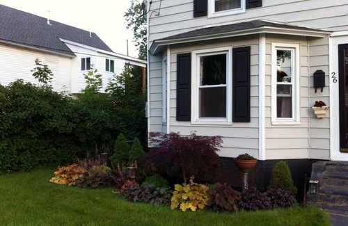 Southington Apartment | Fun Downtown Location 2nd flr