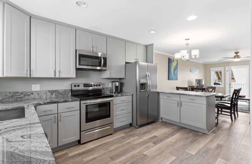 Ocean Isle Beach Apartment | Fun times and tan lines!