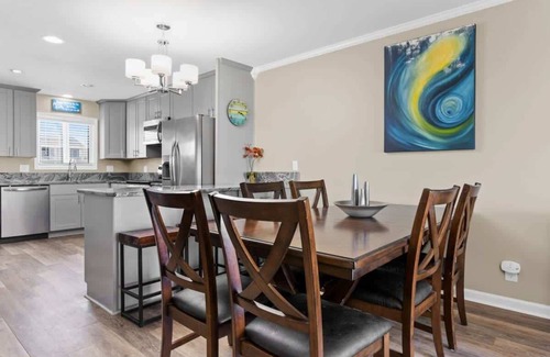 Ocean Isle Beach Apartment | Fun times and tan lines!