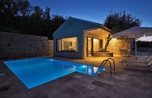 Doukades Villa | Fundana - Three Bedroom Villa, Sleeps 6