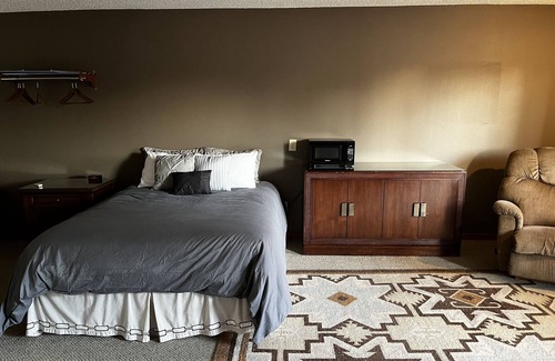 Beaver City Hotel | Furnas County Lodging