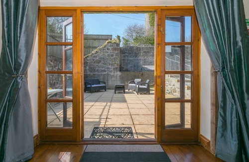 Stenalees Cottage | FURNESS@THE WEST DRY, pet friendly, with a garden in St Austell