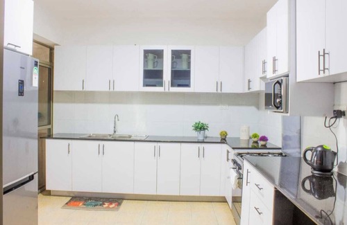 Kilimani Apartment | Furnished 3 bed 3.5 bath smoke- free ondo