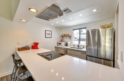 Palm Desert Apartment | Furnished Patio + Resort Pools: Palm Desert Condo
