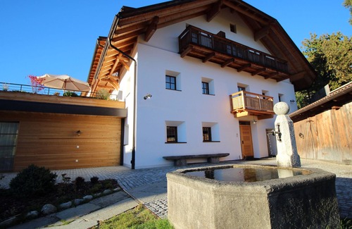 Brunico Apartment | FW "kronblick" bei Im Winkl - Charmante Kleinwohnung