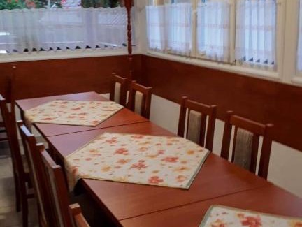 Simontornya House | Gála Panzió