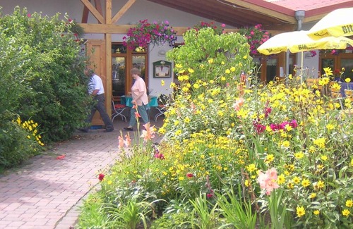 Ellscheid House | Gänschen klein