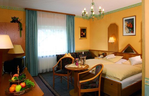 Kamp-Bornhofen Hotel | Gästehaus Hotel Rheingraf