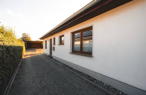 Klein Trebbow House | Gästehaus zum Schloßpark bei Schwerin
