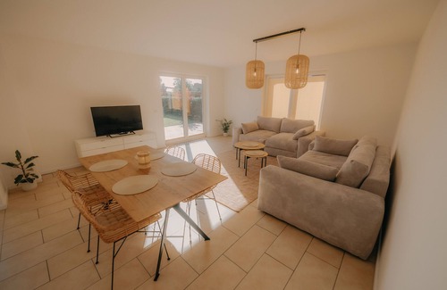 Klein Trebbow House | Gästehaus zum Schloßpark bei Schwerin