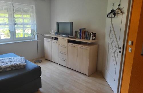 Ziltendorf House | Gästezimmer im bewohnten EFH mit Pool und Garten