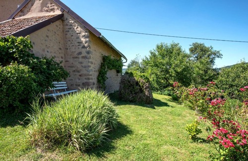 Saint-Symphorien-de-Marmagne House | Gîte du Lavoir - SAINT-SYMPHORIEN-DE-MARMAGNE