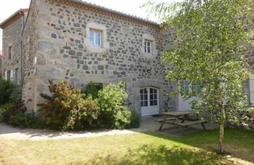 Rauret House | Gîte charmant pour 8 pers à Rauret avec cheminée, terrasse et accès "Tourisme et Handicap" - FR-1-582-186
