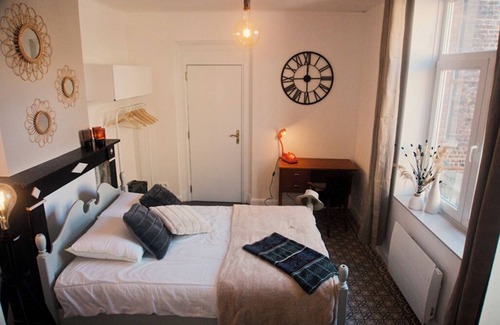 Wavre Apartment | Gîte Cosy Avec Extérieur au Calme, Dans le Centre Ville