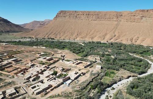 Lkheng House | gîte d'étape ziz oasis