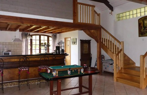 Montaignac-Saint-Hippolyte Villa | Gîte de France Le puy de diane (le dignou) 3 ears - Gite de France 5 people