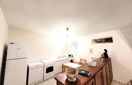 Champagnac-la-Noaille Apartment | Gîte de France à Champagnac-la-Noaille 3 épis - Gîte de France 4 personnes MAE-9884