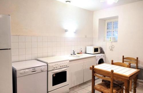 Champagnac-la-Noaille Apartment | Gîte de France à Champagnac-la-Noaille 3 épis - Gîte de France 4 personnes MAE-9884