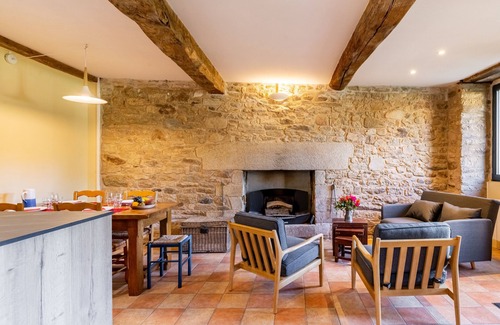 Brandivy House | Gîte de l'Abbaye - Two Bedroom House, Sleeps 4