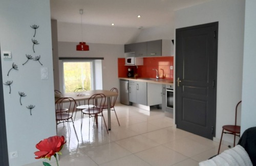 Argouges Condo | Gîte du Mesnil, 25 minutes from Mont Saint Michel
