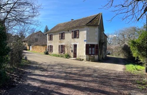 Perreuse Apartment | Gîte La Maison des Poètes de 1 à 6 personnes à Treigny Perreuse