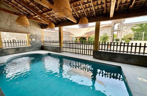 Thenac House | Gîte le Nid du Château de Panisseau