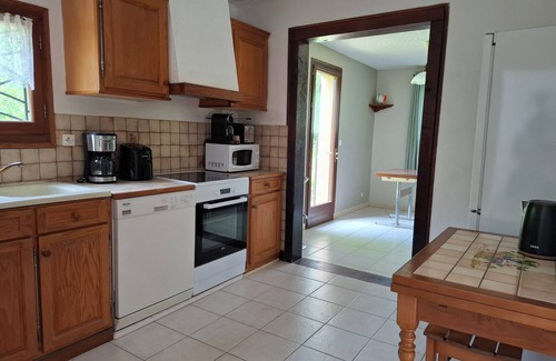 Valojoulx Ski Chalet | Gîte les chalets du Castang 24290 Valojoulx Perigord noir