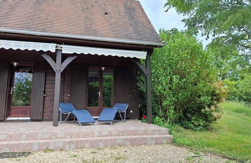 Valojoulx Ski Chalet | Gîte les chalets du Castang 24290 Valojoulx Perigord noir