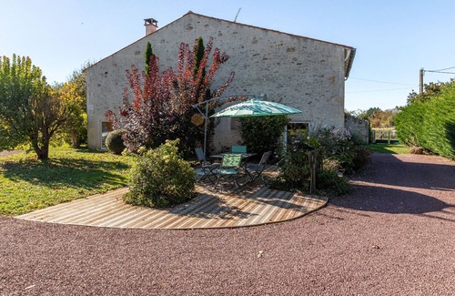 Varzay Apartment | Gîte Luludine Situé Entre Saintes et Royan