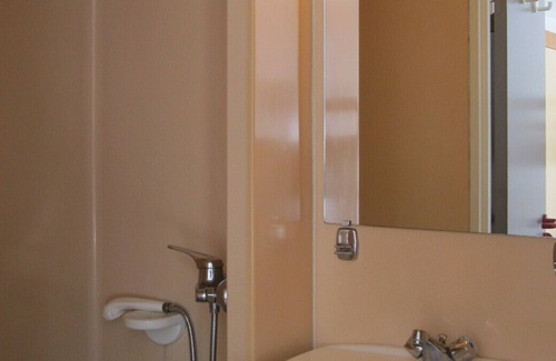 Bessey Cottage | Gîte-Private Bathroom-Budget-Garden view-Gite de groupe