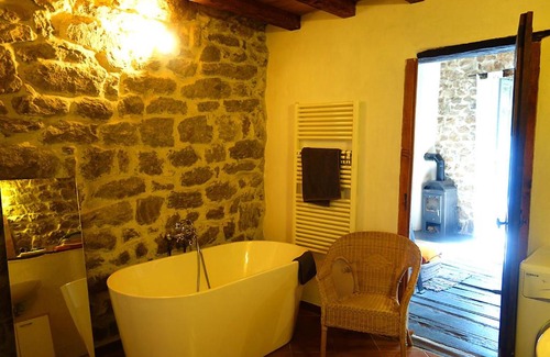 Laboule Apartment | Gîte Valousset pour 2-4 personnes dans les montagnes de l'Ardèche