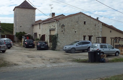 Puyguilhem Cottage | Gîtes 20 people "Le Garry II" in Thénac, Dordogne