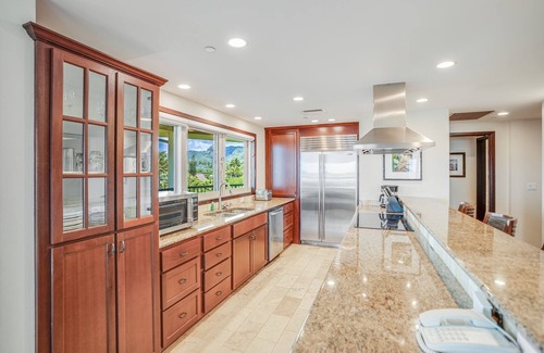 Wailua Condo | G401 - Top Floor Ocean View Corner Suite - Extra Large Floor Plan in Kapaa w AC!