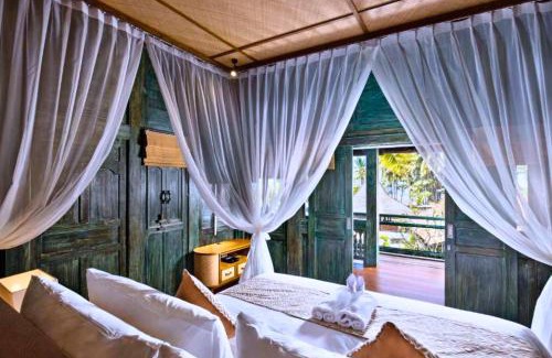 Saba Villa | Galaksi 1 BR Share Pool JU32
