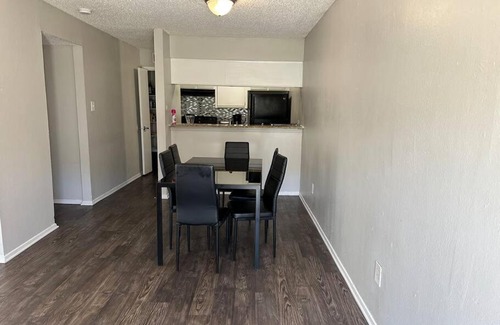 Far North Dallas Apartment | Galleria Dallas Queen size bed plus extra mattress