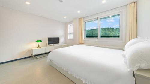 Gapyeong House | Gapyeong Haneul Sanchaek Poolvilla Pensi